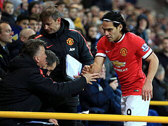 Van Gaal insists putting Falca...